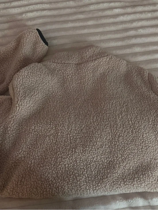 Cozy Sherpa Half-Zip Pullover - Beige - Picture 4 of 4